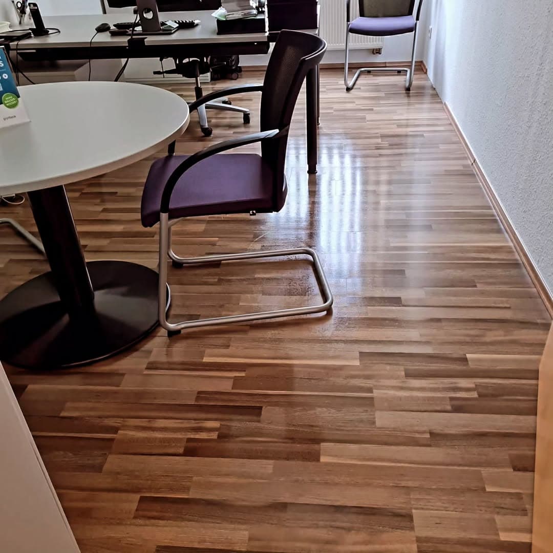 Büroreinigung – Referenzfoto 1 von 5